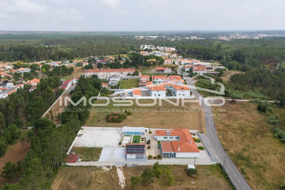 Moradia T4 para Venda em Marinha Grande Foto 37