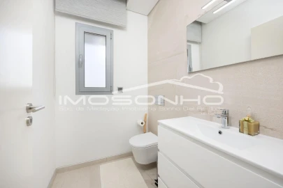 Moradia T4 para Venda em Marinha Grande