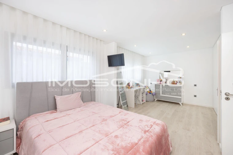 Moradia T4 para Venda em Marinha Grande Foto 14