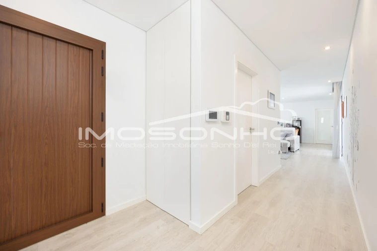 Moradia T4 para Venda em Marinha Grande Foto 2