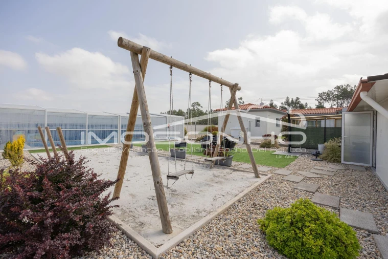 Moradia T4 para Venda em Marinha Grande Foto 24