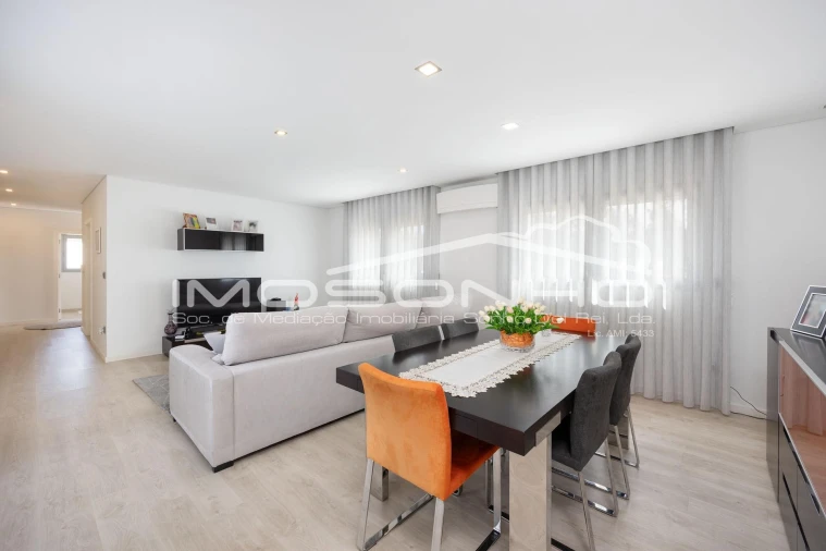 Moradia T4 para Venda em Marinha Grande Foto 4