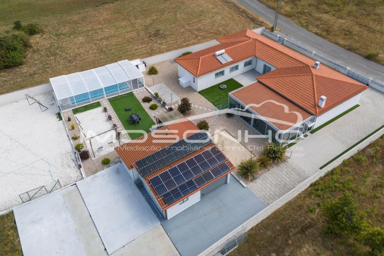 Moradia T4 para Venda em Marinha Grande Foto 40