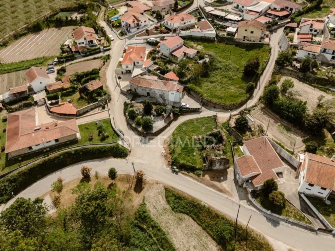 Quinta para Venda em Pombeiro de Ribavizela Foto 3
