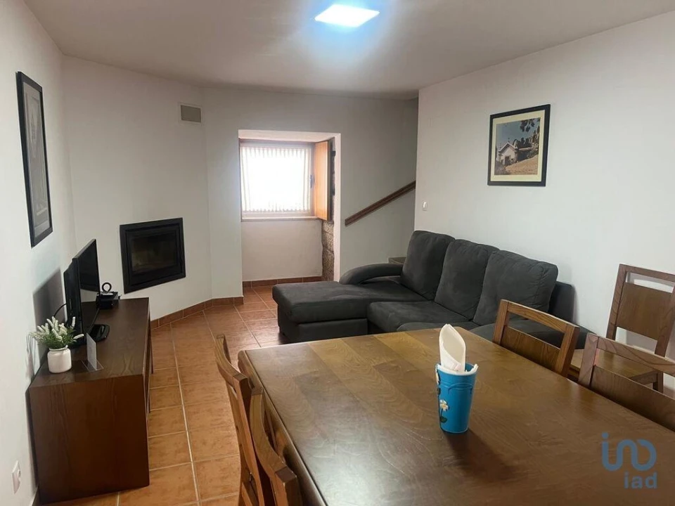 Moradia T2 para Venda em Carvalhais e Candal Foto 9