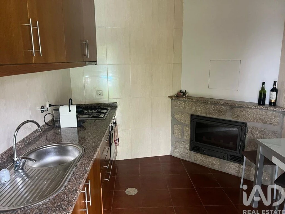 Moradia T2 para Venda em Carvalhais e Candal Foto 16