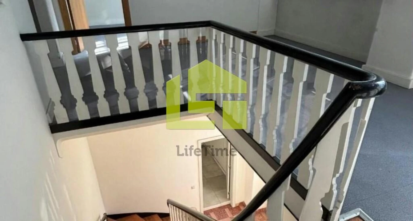 Prédio para Venda em Vila Franca de Xira Foto 12