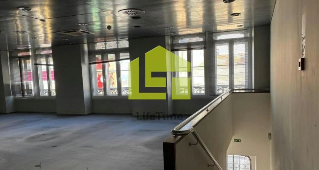 Prédio para Venda em Vila Franca de Xira Foto 9