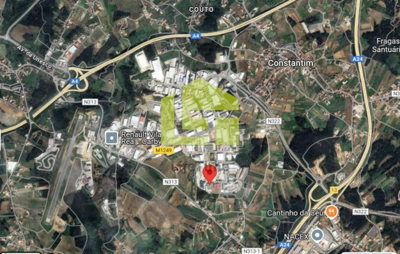 Armazém para Venda em Constantim e Vale de Nogueiras Foto 17