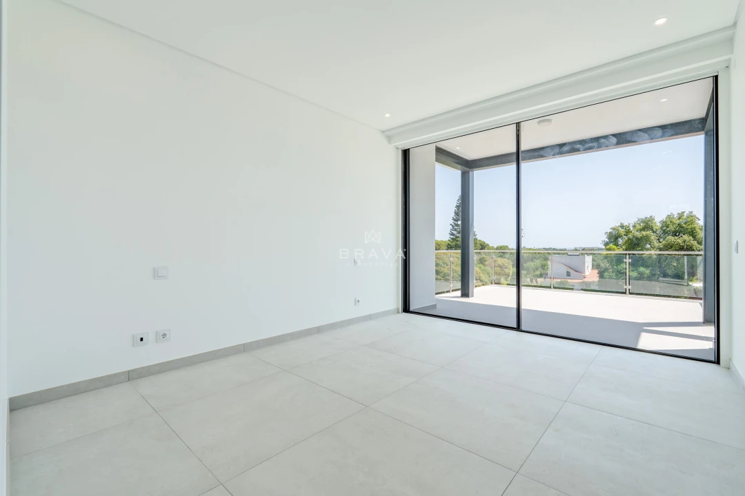 Moradia T4 para Venda em Albufeira e Olhos de Água Foto 37