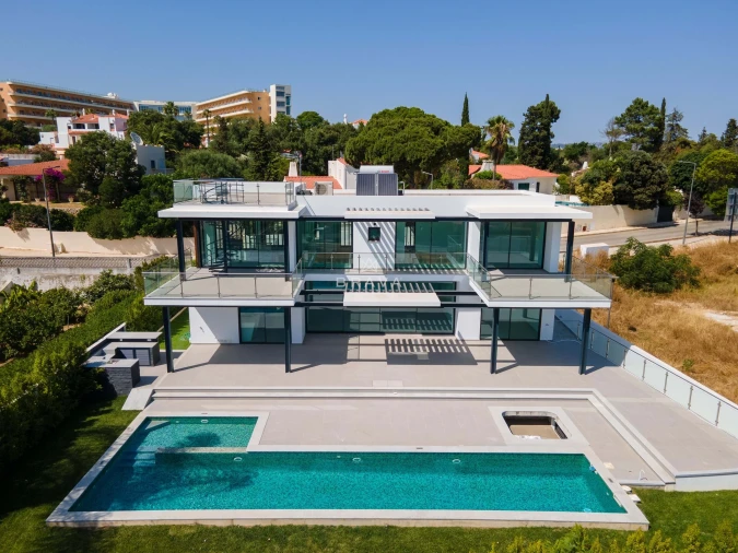 Moradia T4 para Venda em Albufeira e Olhos de Água Foto 23