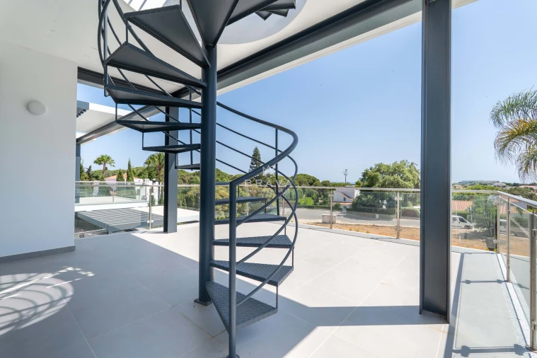 Moradia T4 para Venda em Albufeira e Olhos de Água Foto 25