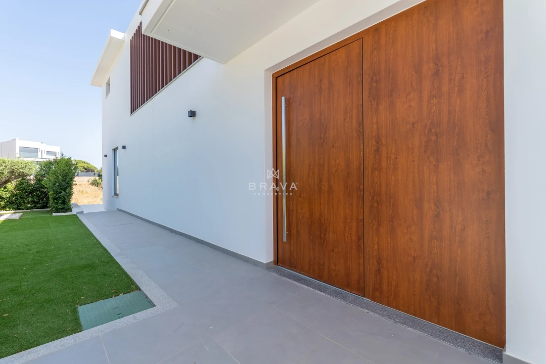 Moradia T4 para Venda em Albufeira e Olhos de Água Foto 4