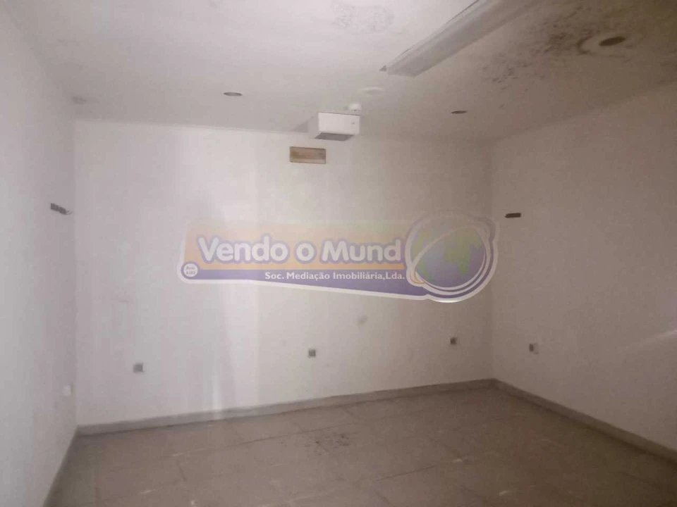 Loja para Venda em Benavente Foto 14