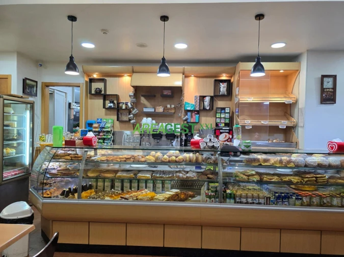 Loja para Venda em Santa Iria de Azoia, São João da Talha e Bobadela Foto 1