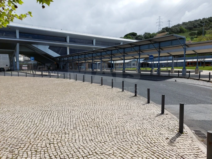 Terreno para Venda em Odivelas Foto 2