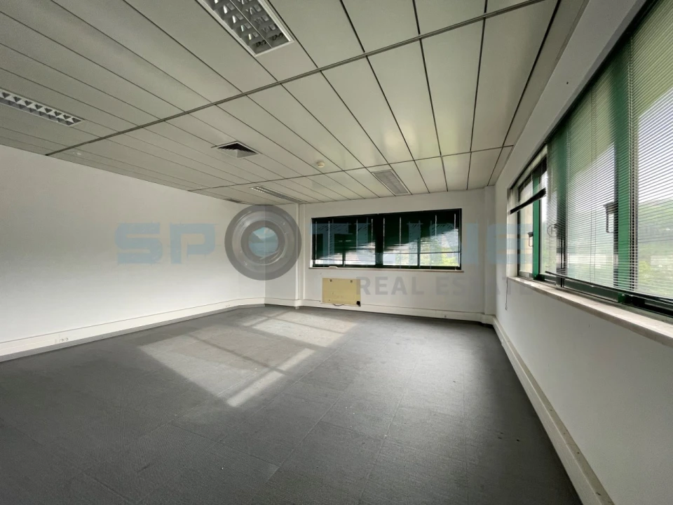 Escritório para Venda em Algés, Linda-A-Velha e Cruz Quebrada-Dafundo Foto 13