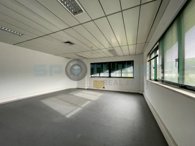 Escritório para Venda em Algés, Linda-A-Velha e Cruz Quebrada-Dafundo Foto 13