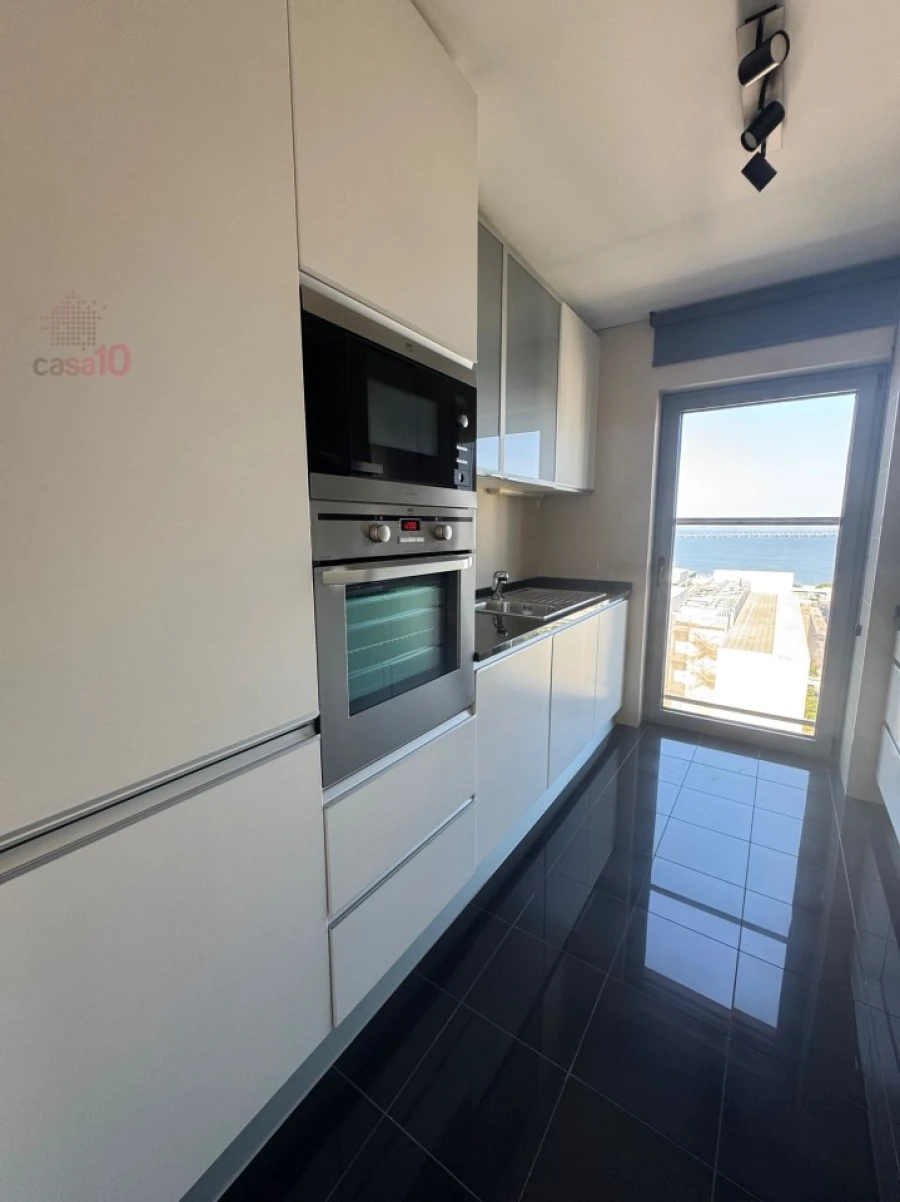 Apartamento T2 para Venda em Parque das Nações Foto 9