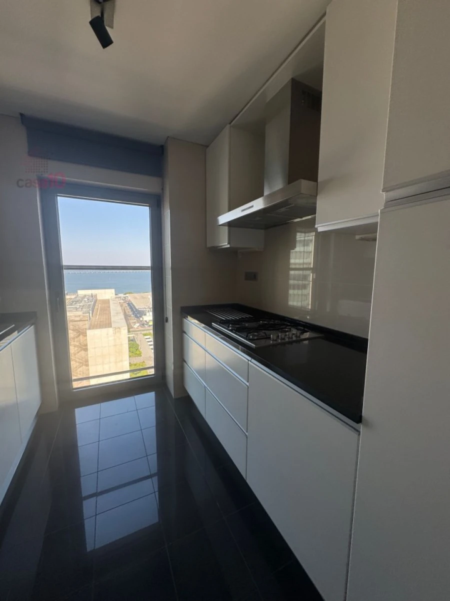Apartamento T2 para Venda em Parque das Nações Foto 10