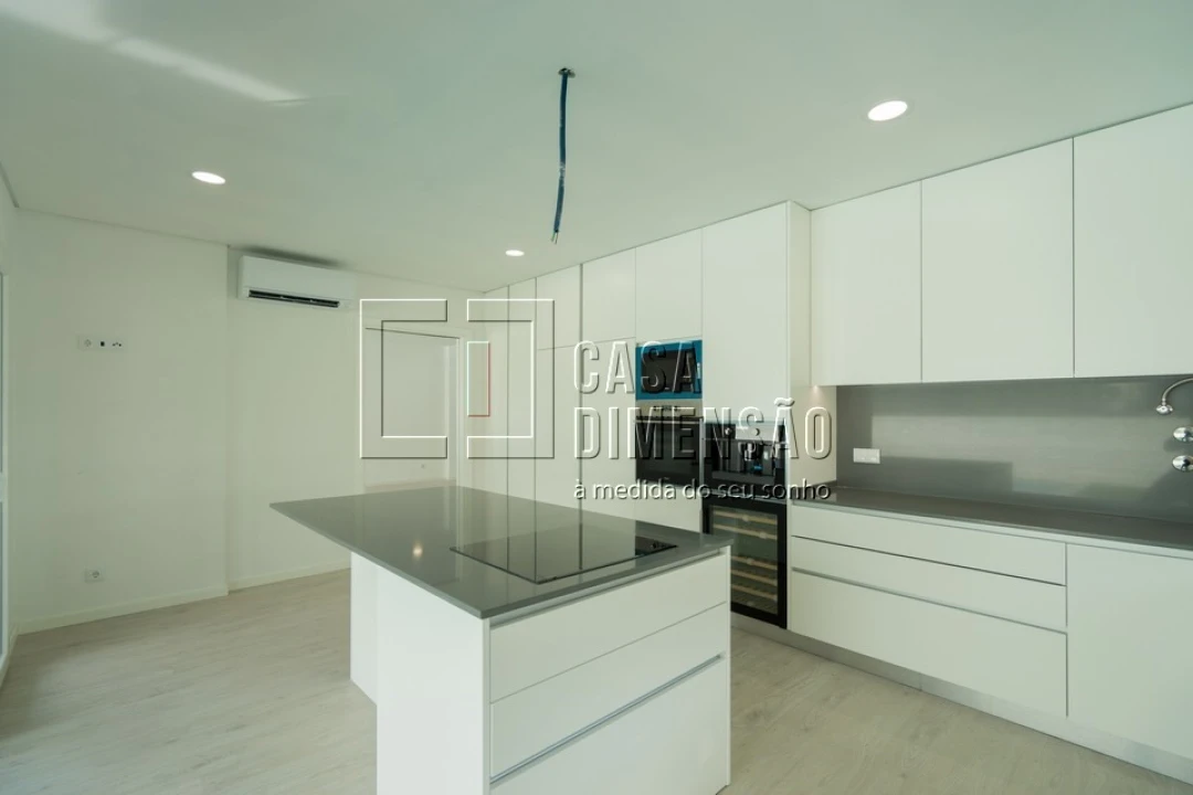 Moradia T5 para Venda em Charneca de Caparica e Sobreda Foto 20