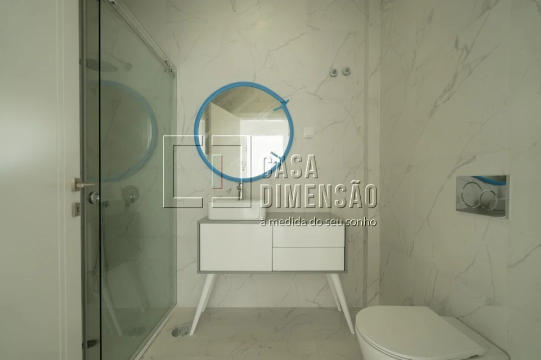 Moradia T5 para Venda em Charneca de Caparica e Sobreda Foto 24