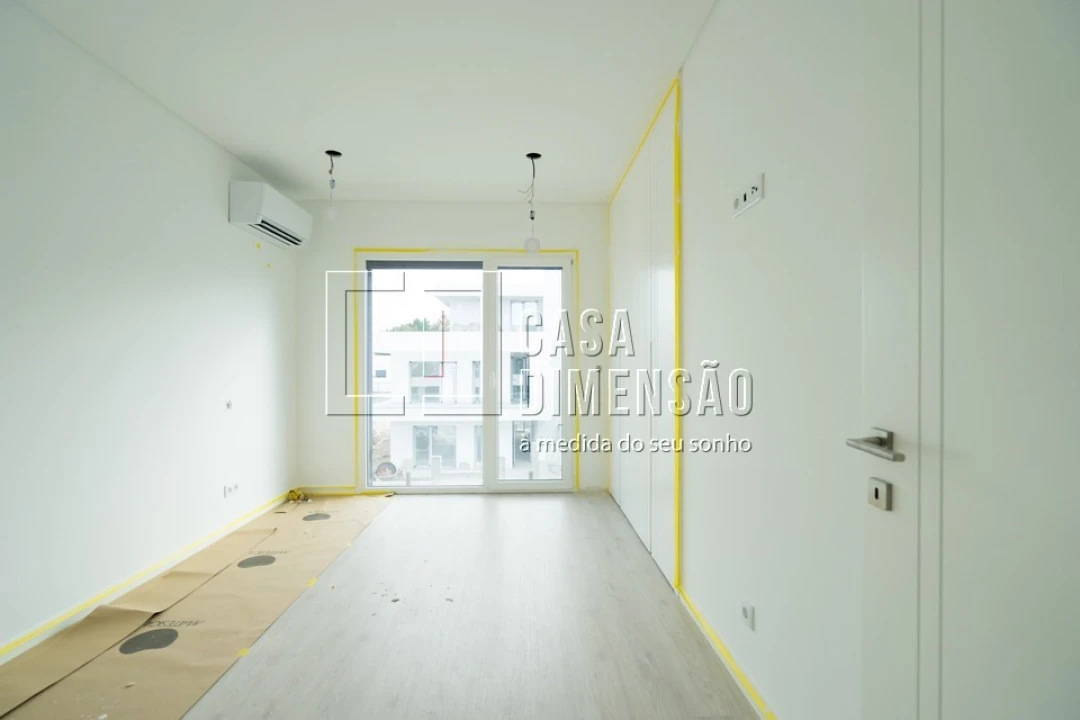 Moradia T5 para Venda em Charneca de Caparica e Sobreda Foto 46