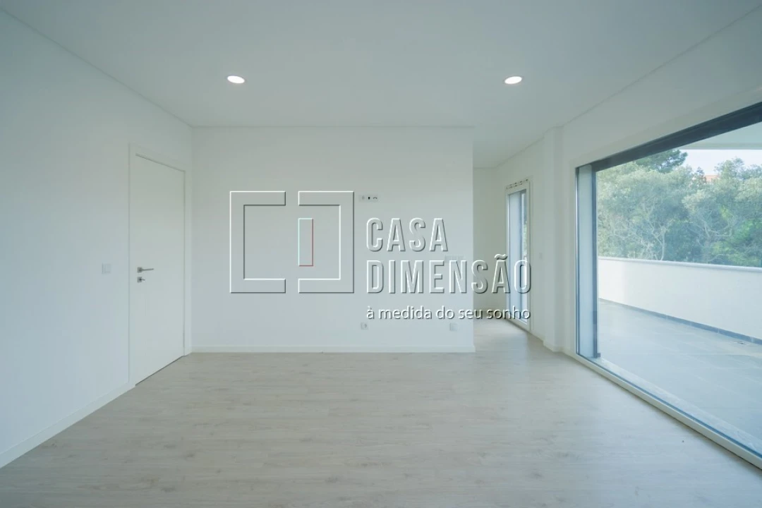 Moradia T5 para Venda em Charneca de Caparica e Sobreda Foto 51