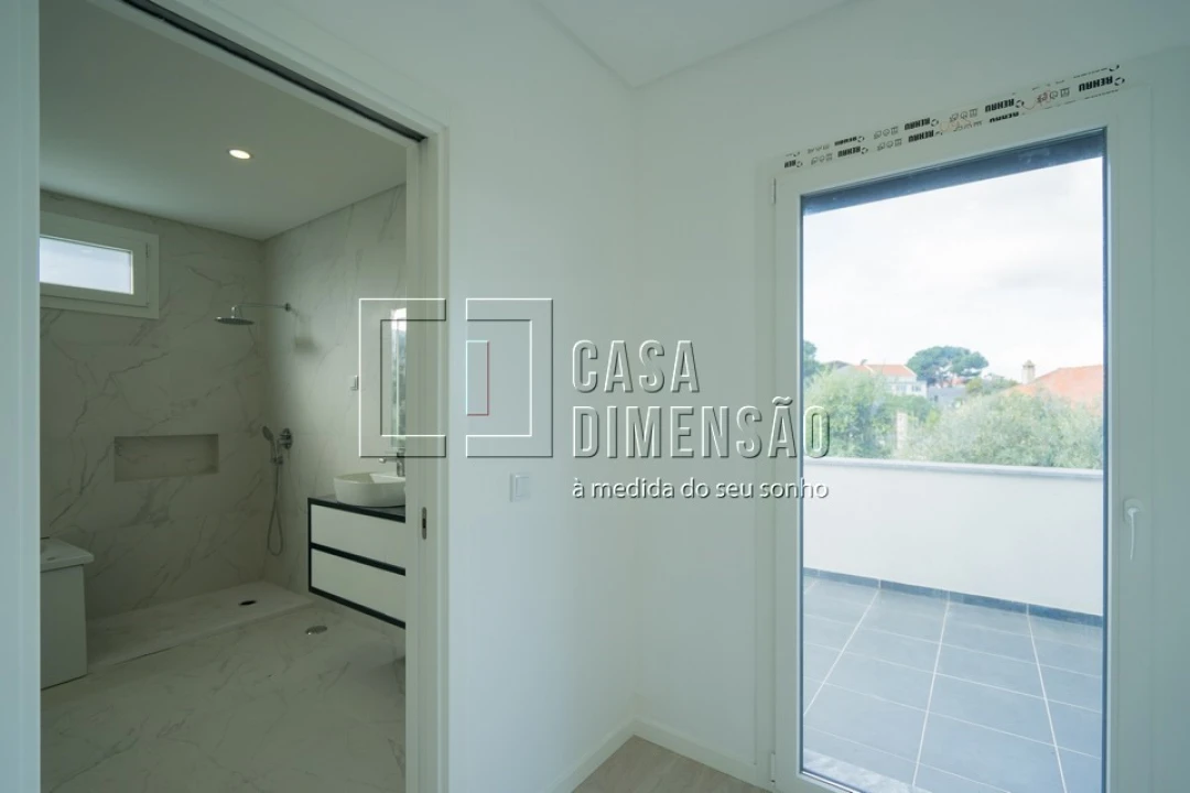 Moradia T5 para Venda em Charneca de Caparica e Sobreda Foto 59