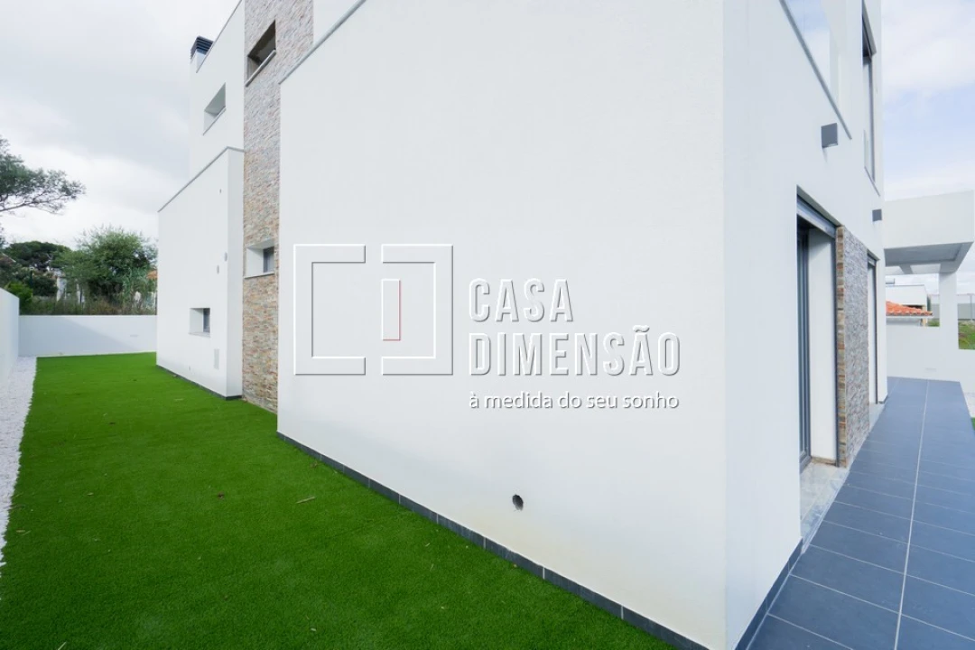 Moradia T5 para Venda em Charneca de Caparica e Sobreda Foto 78