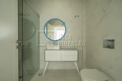 Moradia T5 para Venda em Charneca de Caparica e Sobreda