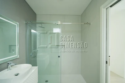Moradia T5 para Venda em Charneca de Caparica e Sobreda
