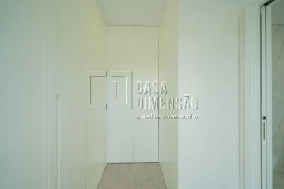 Moradia T5 para Venda em Charneca de Caparica e Sobreda