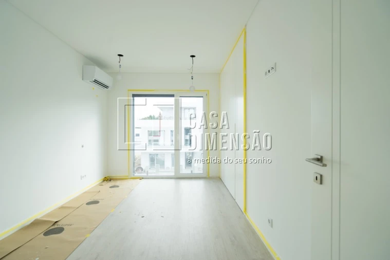 Moradia T5 para Venda em Charneca de Caparica e Sobreda Foto 46