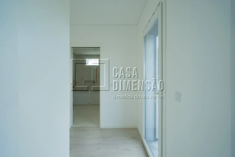 Moradia T5 para Venda em Charneca de Caparica e Sobreda Foto 56