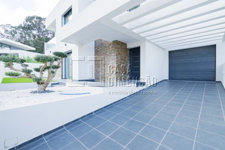 Moradia T5 para Venda em Charneca de Caparica e Sobreda Foto 71