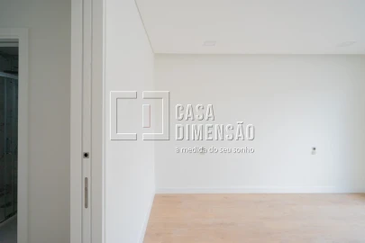 Moradia T4 para Venda em Corroios