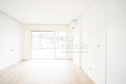 Moradia T4 para Venda em Corroios