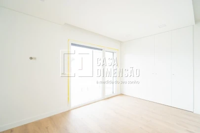Moradia T4 para Venda em Corroios