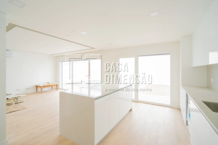 Moradia T4 para Venda em Corroios Foto 16