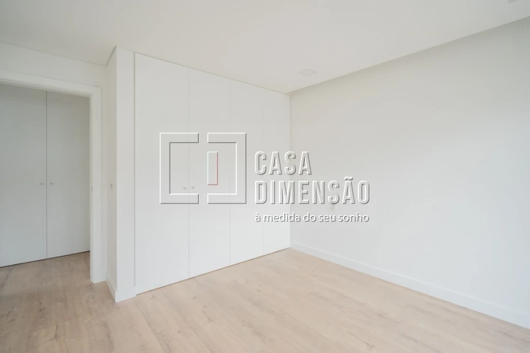 Moradia T4 para Venda em Corroios Foto 22
