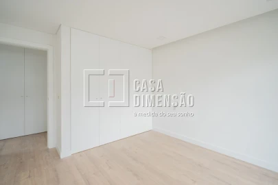 Moradia T4 para Venda em Corroios