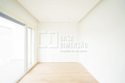 Moradia T4 para Venda em Corroios