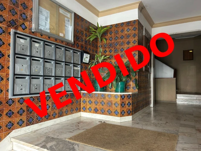 Apartamento para Venda em Algés, Linda-A-Velha e Cruz Quebrada-Dafundo Foto 1