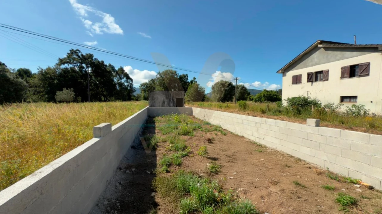 Moradia T2 para Venda em Fontão Foto 18