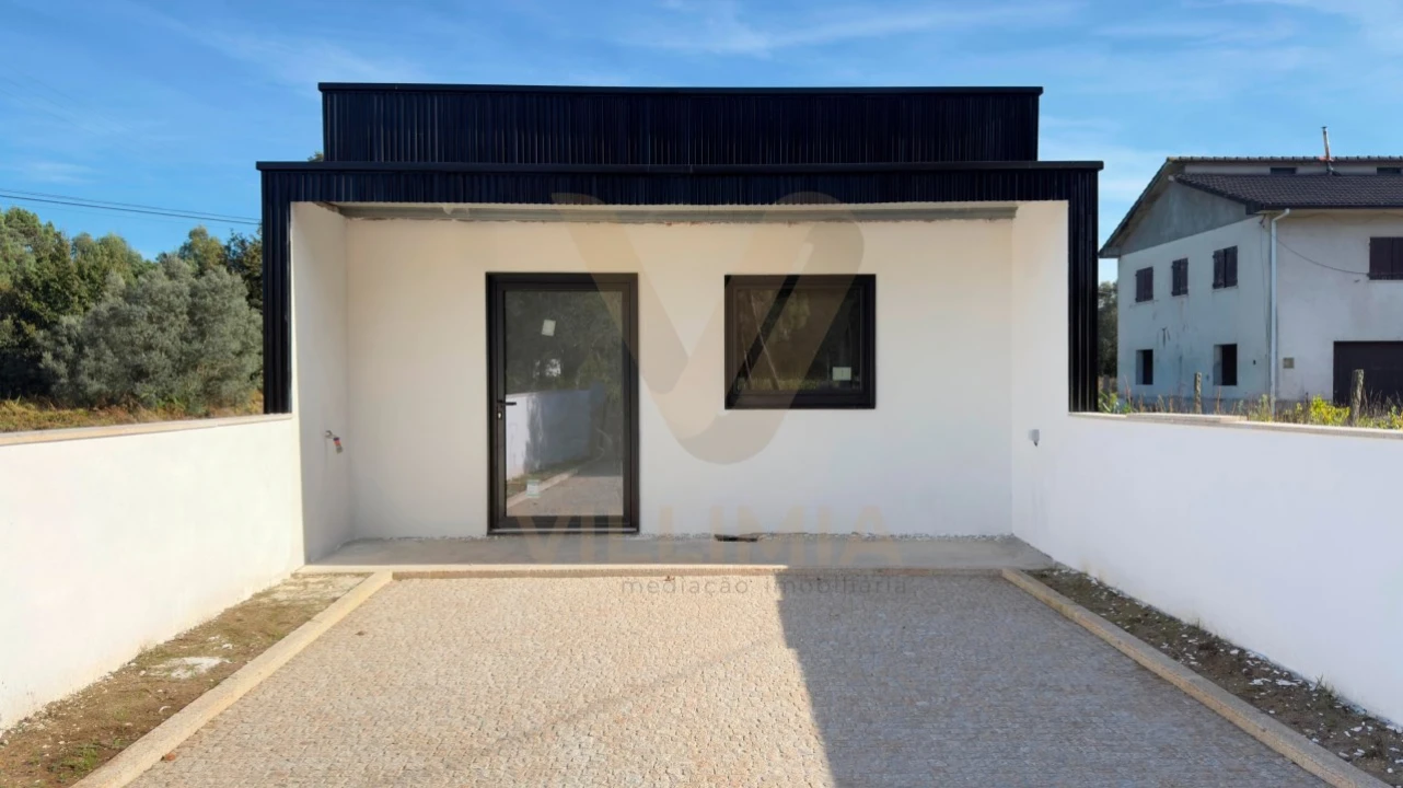 Moradia T2 para Venda em Fontão Foto 1