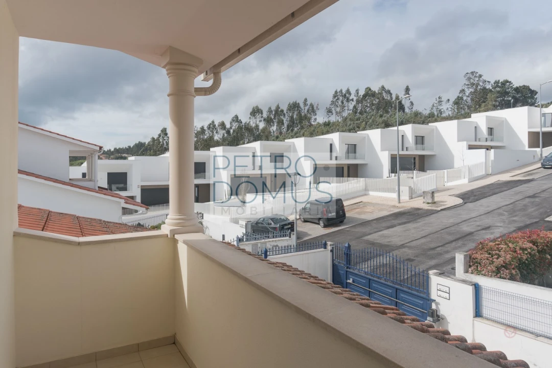 Moradia T3 para Venda em Leiria, Pousos, Barreira e Cortes Foto 16
