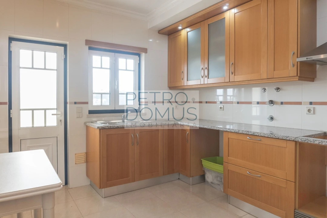 Moradia T3 para Venda em Leiria, Pousos, Barreira e Cortes Foto 7