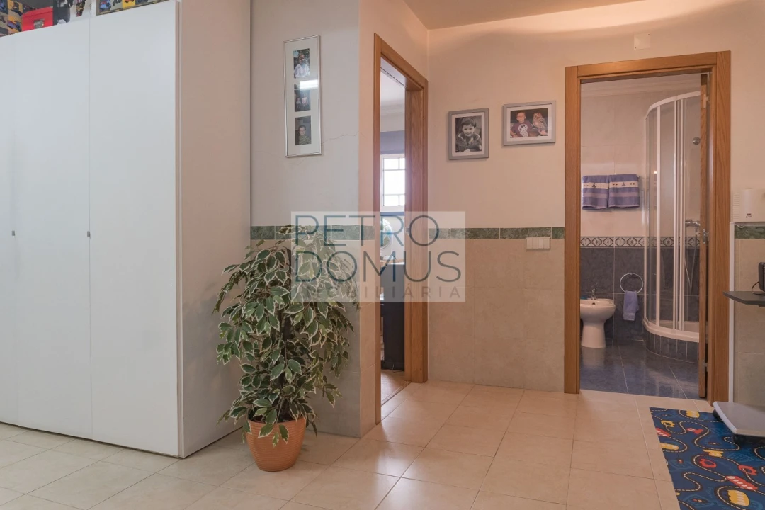 Moradia T3 para Venda em Leiria, Pousos, Barreira e Cortes Foto 11