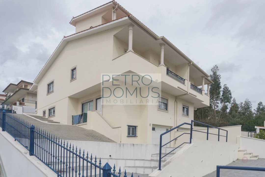 Moradia T3 para Venda em Leiria, Pousos, Barreira e Cortes Foto 76